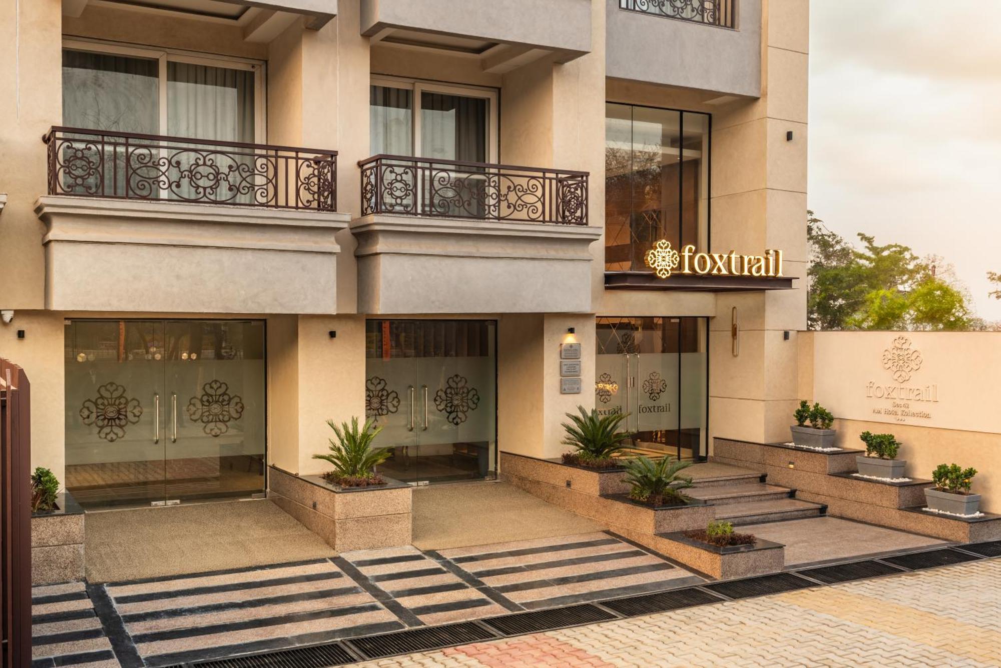 Foxtrail, Sector 42 - Am Hotel Kollection Ґурґаон Екстер'єр фото