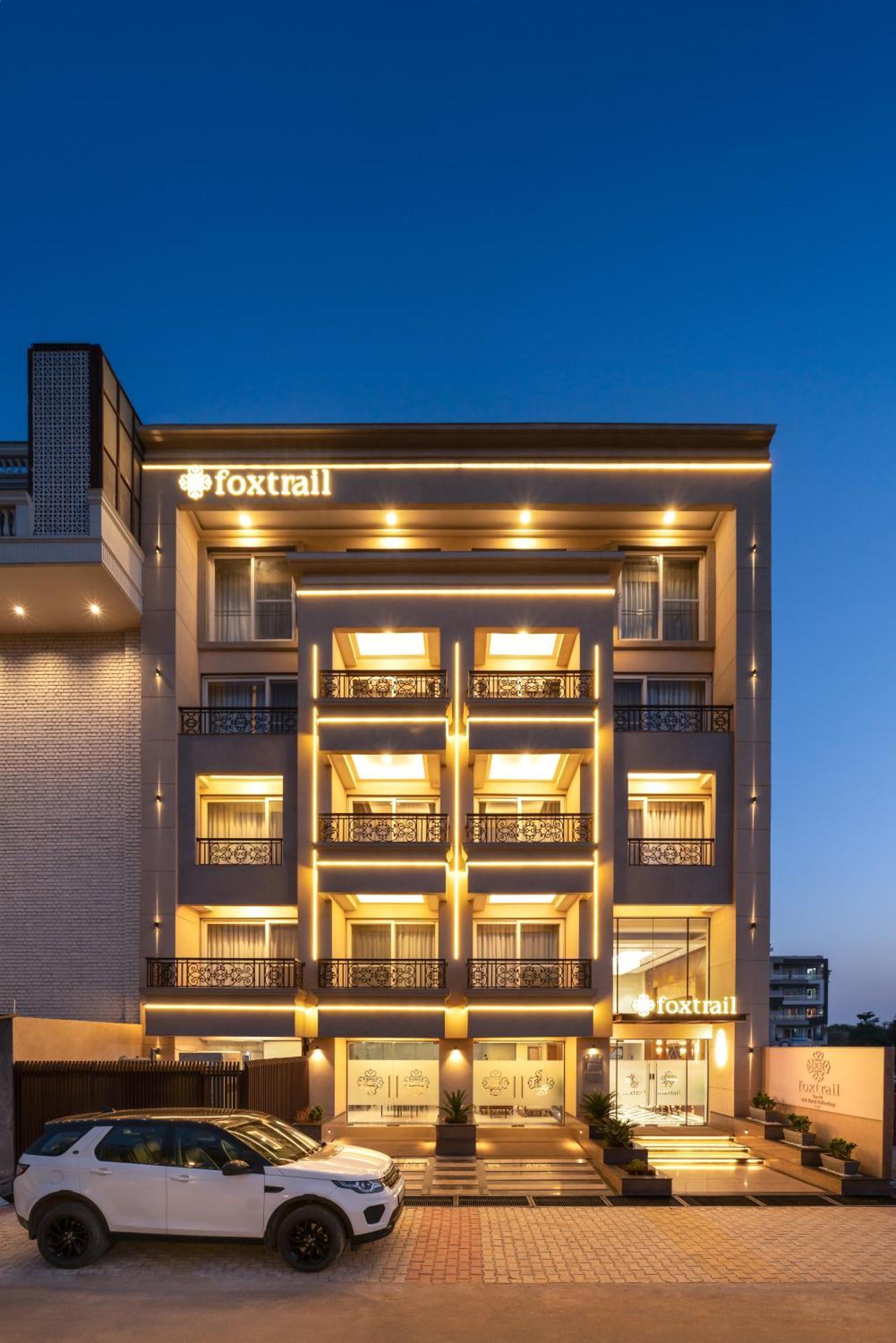 Foxtrail, Sector 42 - Am Hotel Kollection Ґурґаон Екстер'єр фото
